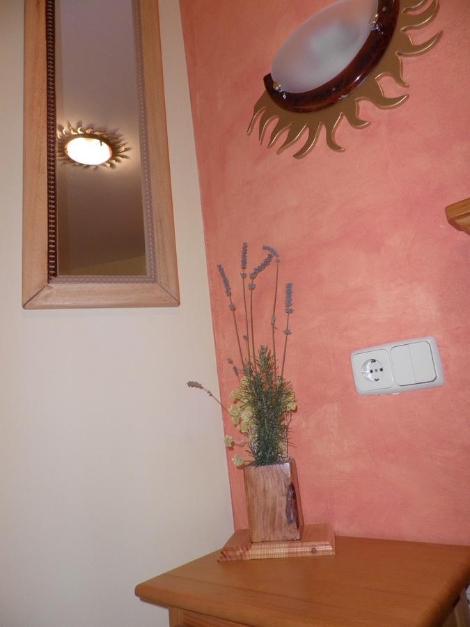 Hostal Casa Barcelo Horta de Sant Joan Buitenkant foto