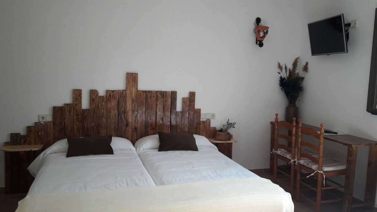Hostal Casa Barcelo Horta de Sant Joan Buitenkant foto